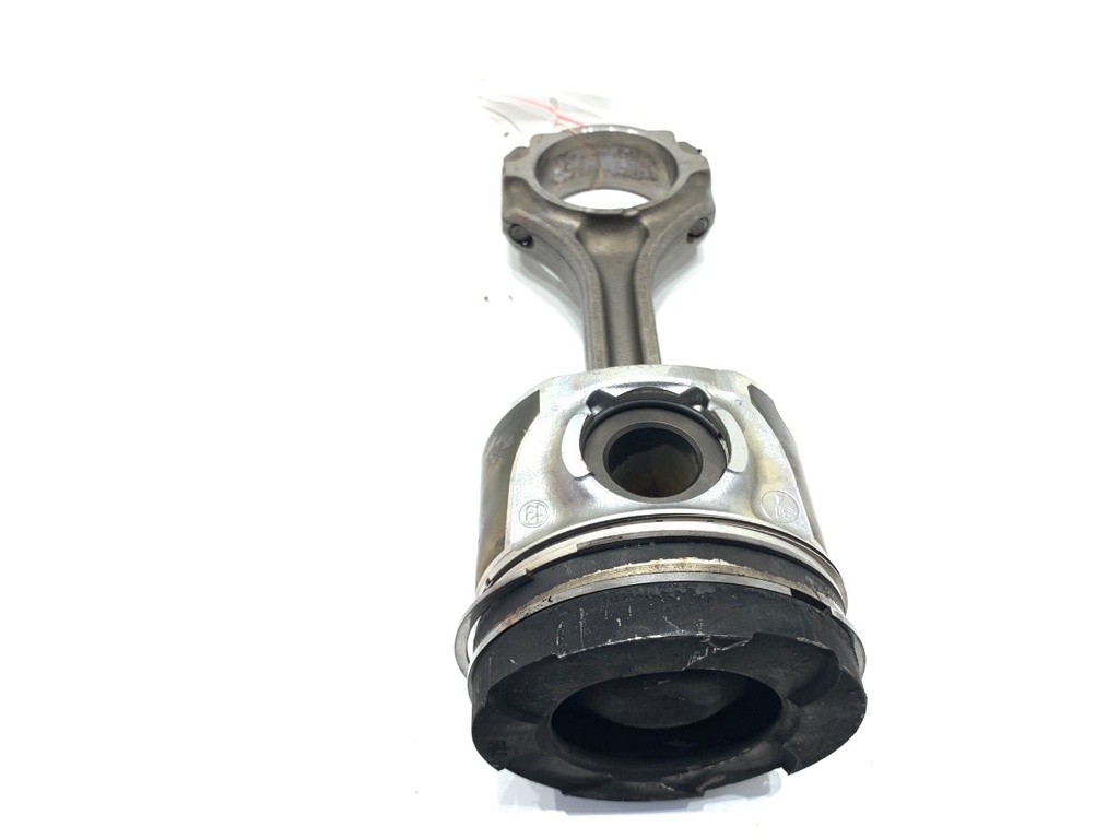 [STARK-887471] Pistón con biela Mitsubishi ASX (GA_W_) 1.8 DI-D 4WD 110 kW 2010-2022