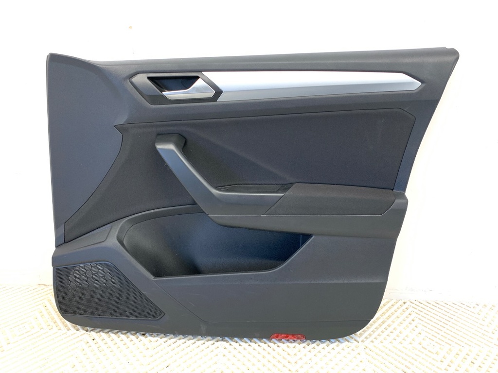[STARK-895016] Panel de puerta delantero derecho VW T-ROC (A11) 1.5 TSI 110 kW 2017-2022