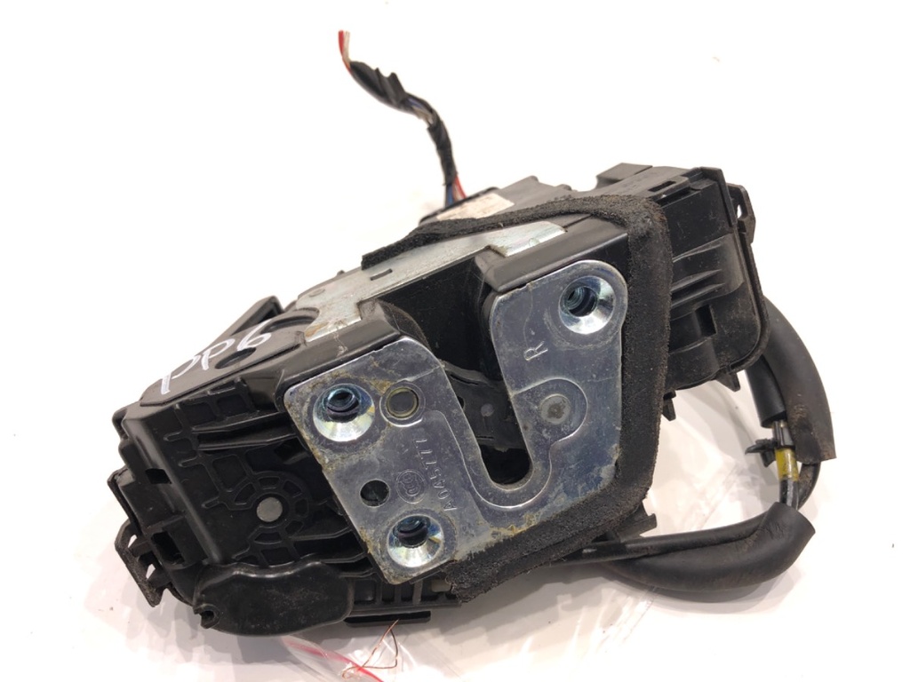 [STARK-895968] Cerradura de puerta delantera derecha KIA Soul I (AM) 1.6 CRDi 94 kW 2009-2022