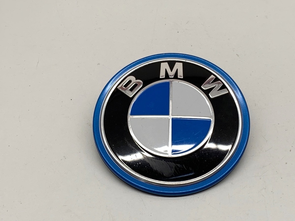 [STARK-896674] Emblema frontal BMW Serie 5 Touring (G31) 2017-2022