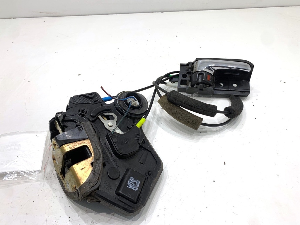 [STARK-904589] Cierre de puerta trasera derecha Toyota Avensis T25 2003-2008