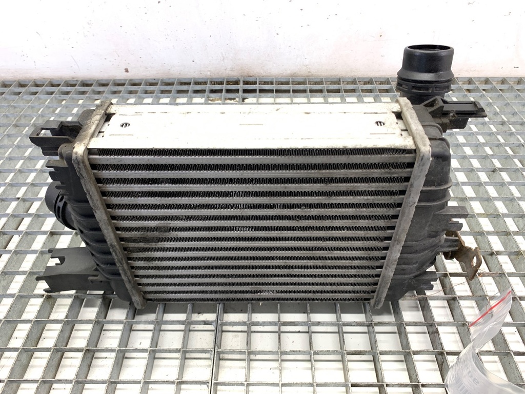 [STARK-908229] Intercooler Renault Captur I (J5_, H5_) 1.5 dCi 110 81 kW 2013-2022