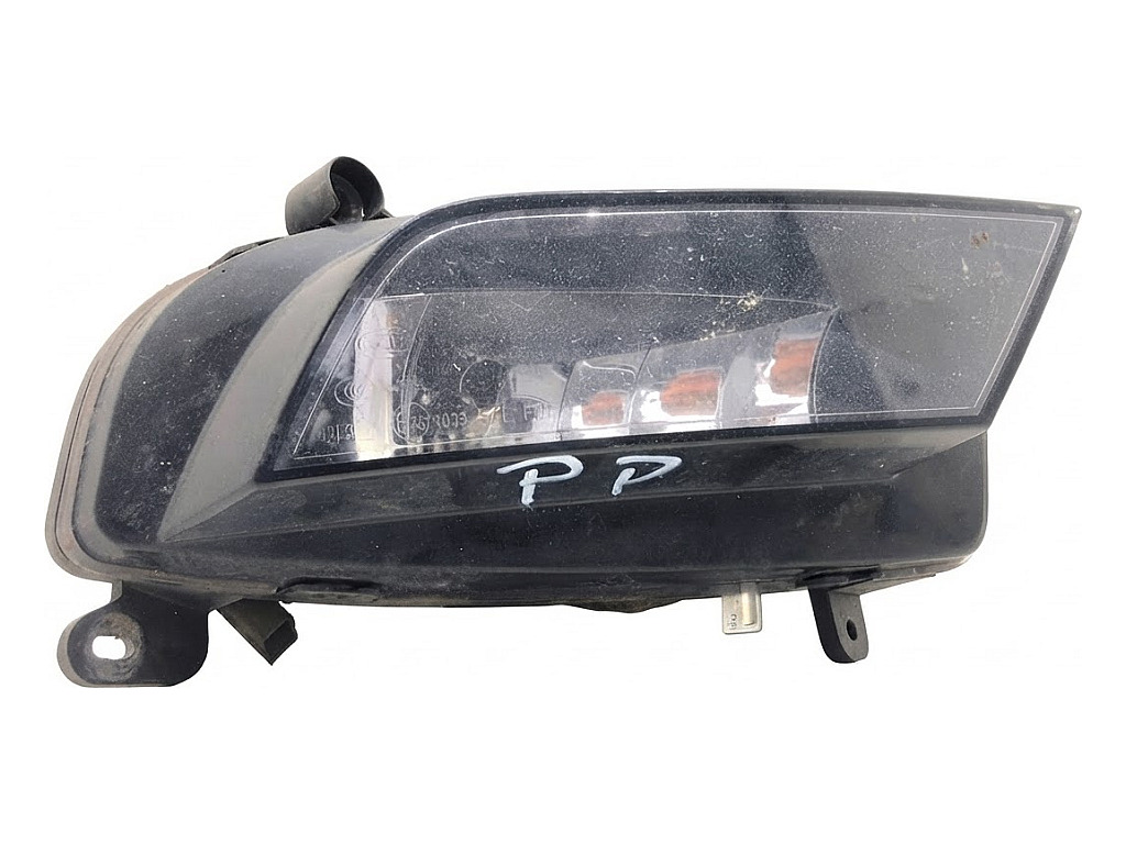 [STARK-924465] Faros delanteros halógenos derecho AUDI A4 B8 (8K2) 2007-2015