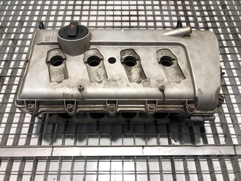 [STARK-701577] Culata AUDI A6 C6 (4F2) 4.2 quattro 246 kW 2004-2006