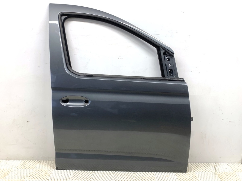 [STARK-890065] Puerta delantera derecha Ford Tourneo Connect / Grand Tourneo Connect V761 2022- 2.0 EcoBlue 90 kW
