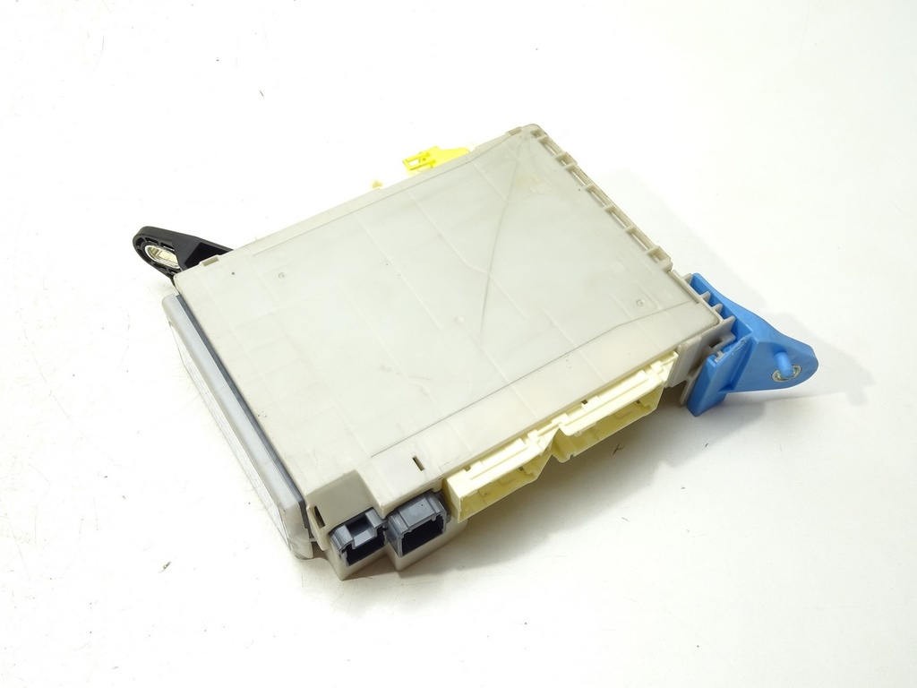 [STARK-418445] Caja de fusibles LEXUS RC (_C1_) 2014-2022 82730-53J30