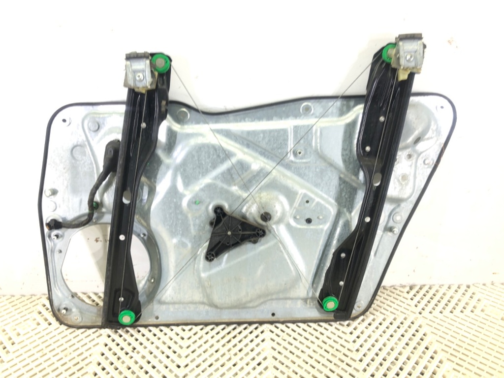 [STARK-673018] Elevador de ventanilla delantero izquierdo VW Tiguan (5N_) 2007-2018