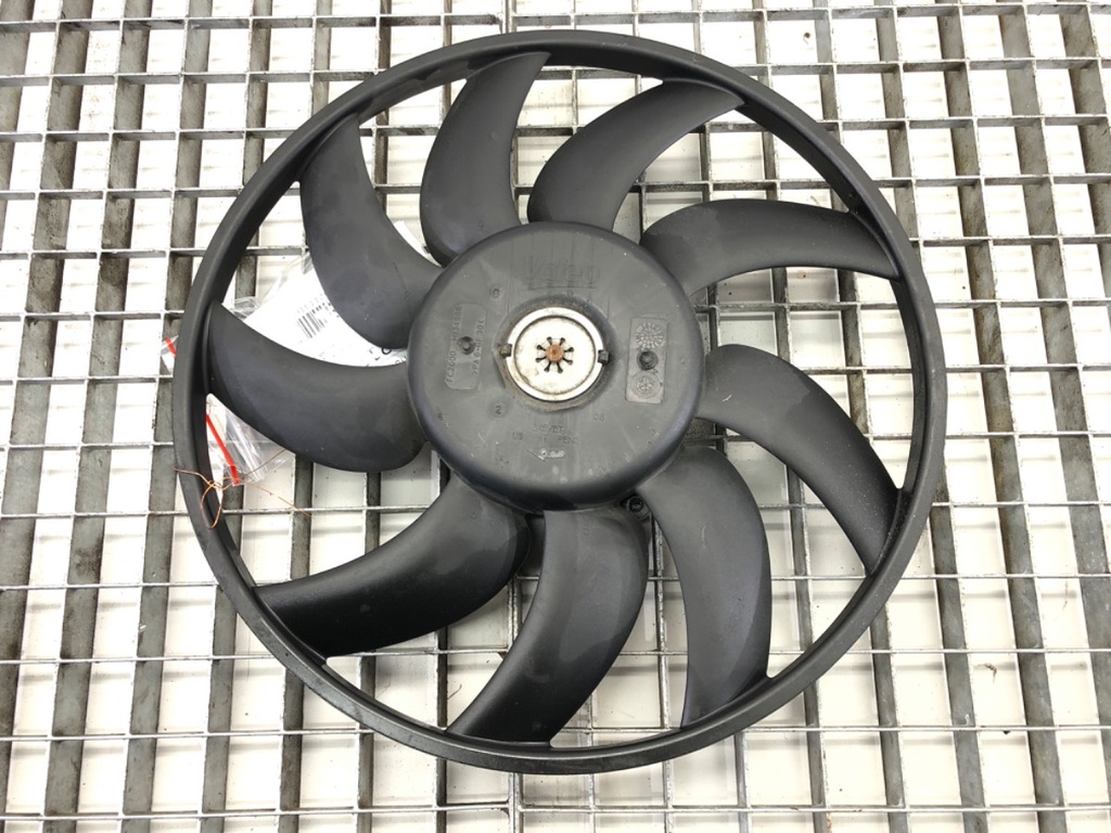 [STARK-521141] Ventilador de aire acondicionado AUDI A4 B8 (8K2) 2.0 TFSI quattro 165 kW (224 CV) 2013-2015