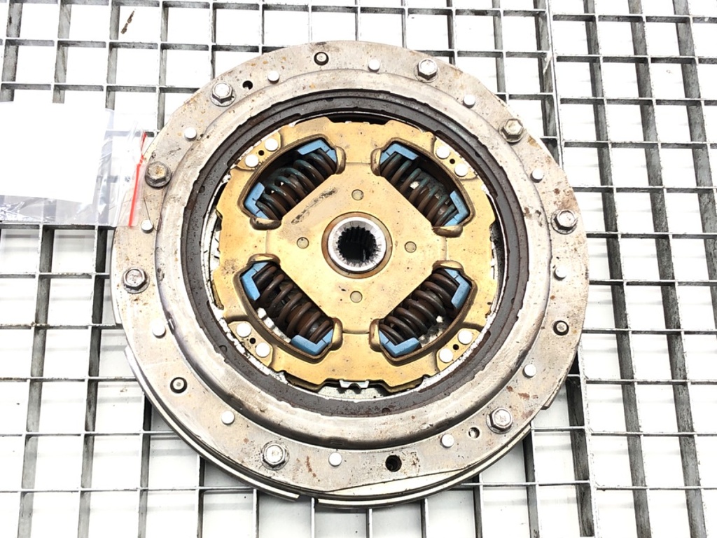 [STARK-522296] Embrague LEXUS GS (_L1_) 300h (AWL10_) 133 kW 2013-2022