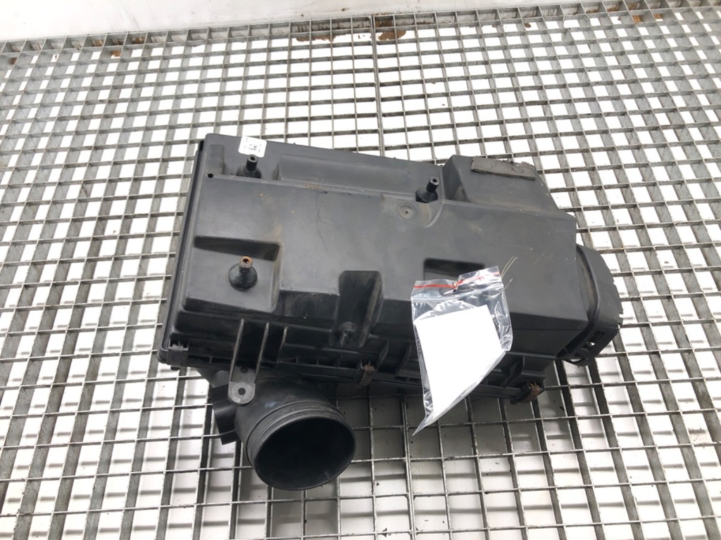 [STARK-542660] Caja de filtro de aire BMW X5 (E70) 2006-2013 3.0 gasolina 200 kW