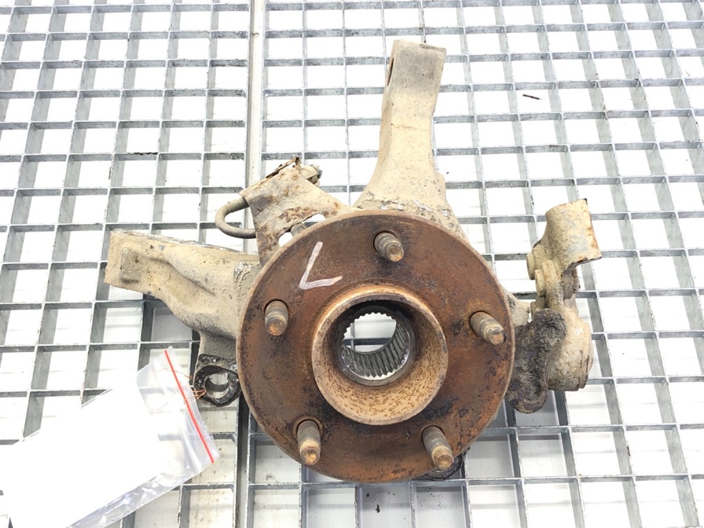 [STARK-576875] Mangueta delantera izquierda Chevrolet Equinox 2003-2009 3.4 138 kW