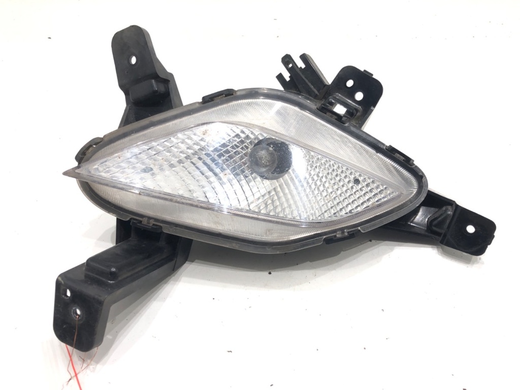 [STARK-634188] Faro delantero derecho halógeno HYUNDAI i30 (PDE, PD, PDEN) 2016-2022 1.4 MPI 74 kW