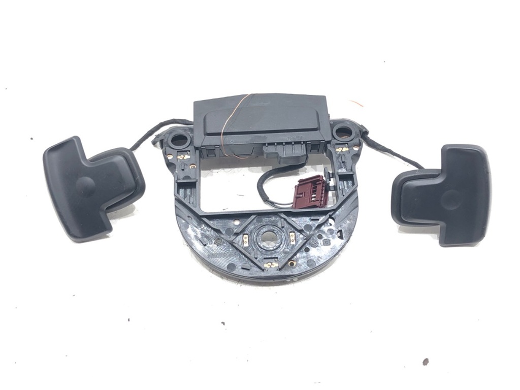 [STARK-647454] Módulo Mercedes-Benz Clase A (W176) 2012-2018