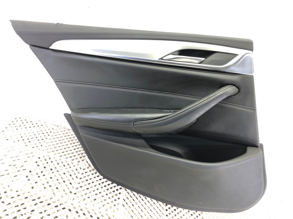 [STARK-688964] Panel de puerta trasera izquierdo BMW Serie 5 (G30, F90) 2016-2022
