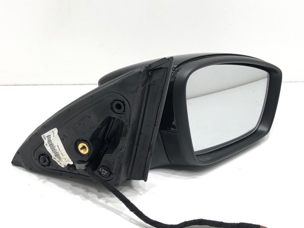 [STARK-702876] Retrovisor derecho SKODA Rapid (NA2) 1.6 TDI 77 kW 2011-2013