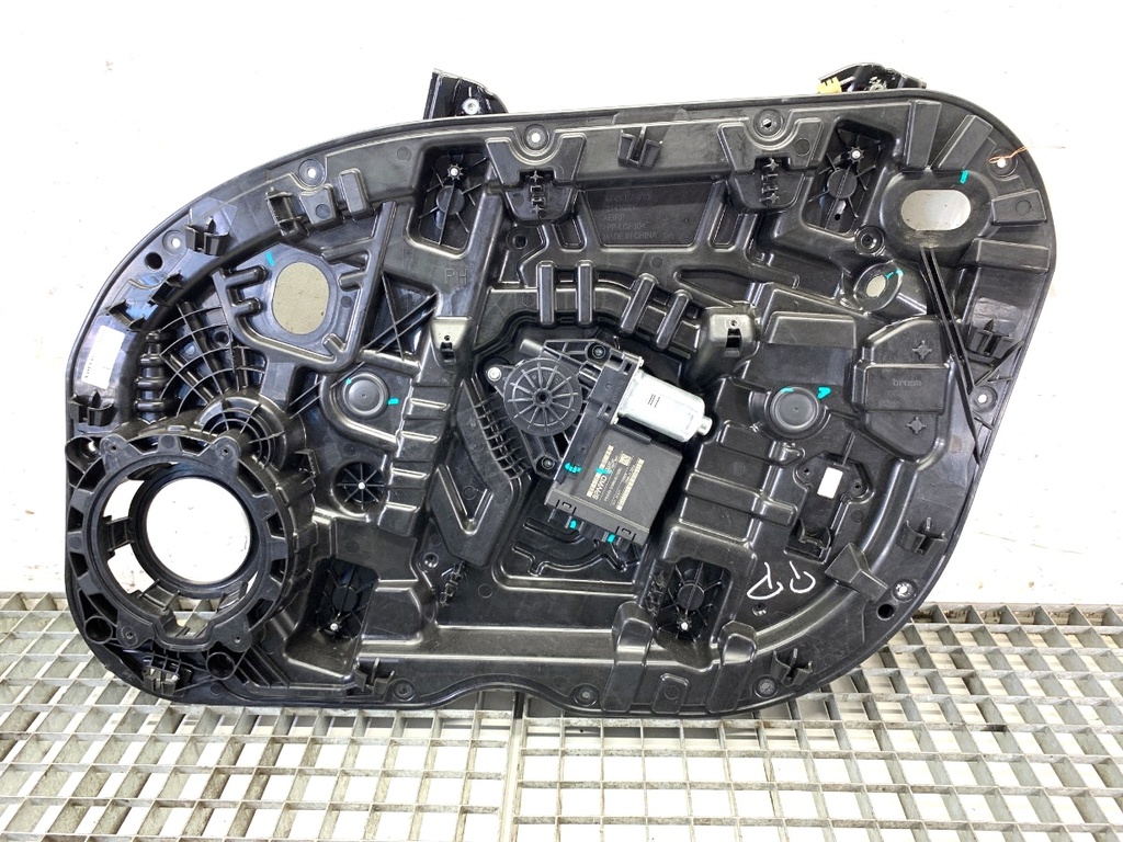 [STARK-732894] Elevador de ventana delantero derecho Volvo XC60 II (246) 2017-2022