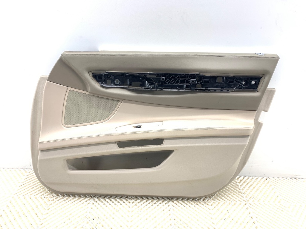 [STARK-749928] Panel de puerta delantero derecho BMW Serie 7 (F01, F02, F03, F04) 2008-2015