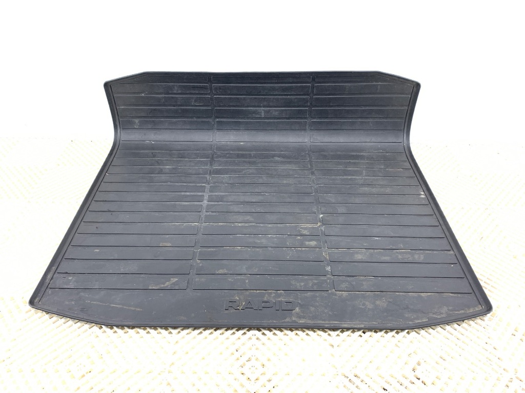 [STARK-750437] Alfombrilla de maletero SKODA RAPID (NH3, NK3, NK6) 2012-2022