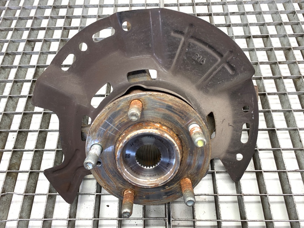 [STARK-754052] Mangueta delantera derecha HYUNDAI i30 (PDE, PD, PDEN) 1.0 T-GDI 88 kW 2016-2022