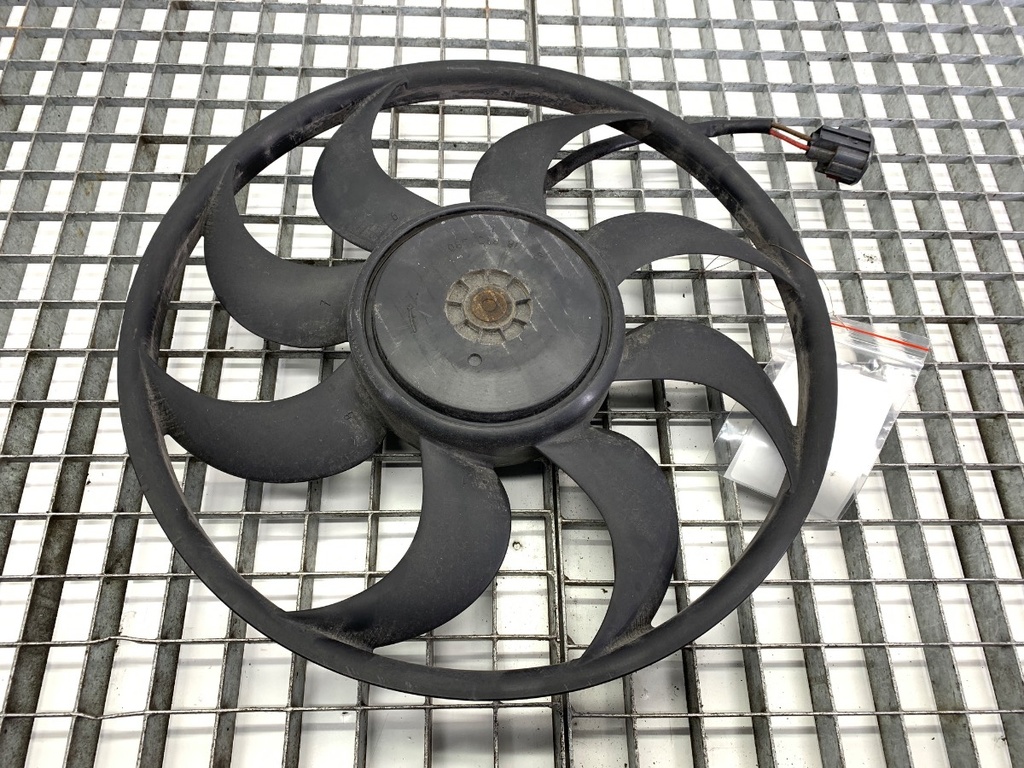 [STARK-763835] Ventilador de radiador Ford Focus III 1.6 Ti 77 kW 2010-2022