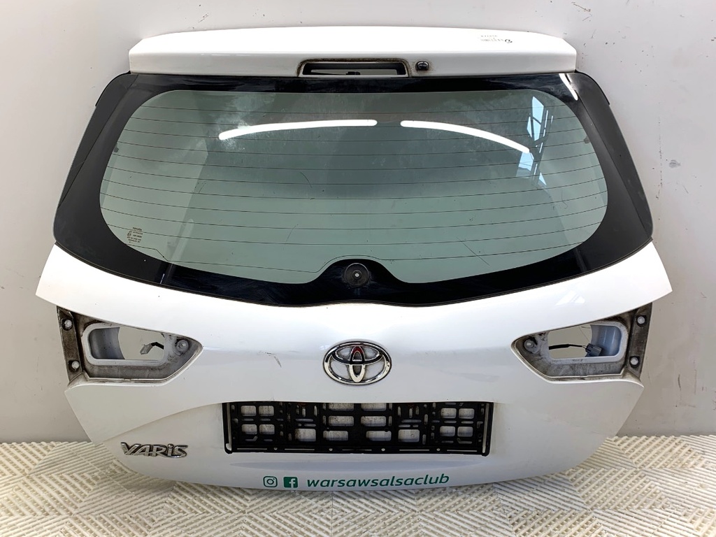 [STARK-871856] Portón trasero TOYOTA YARIS (_P13_) 2010-2022