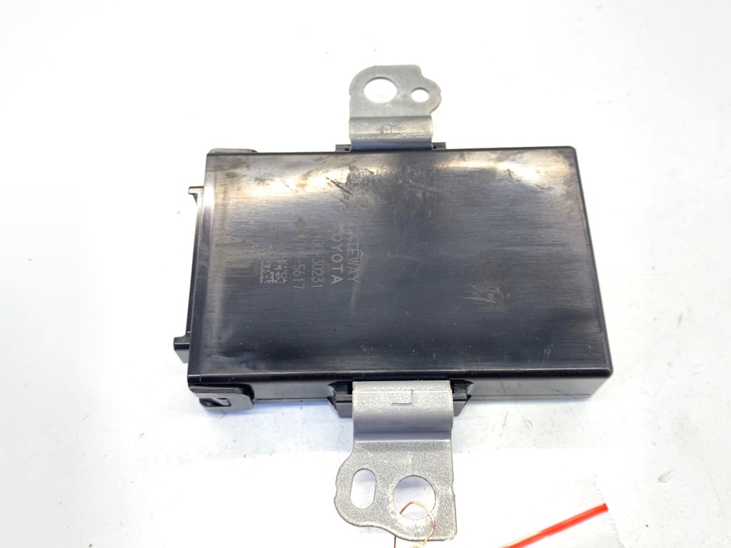 [STARK-862580] Módulo de puerta de enlace LEXUS IS III 2013-2022 89100-30231