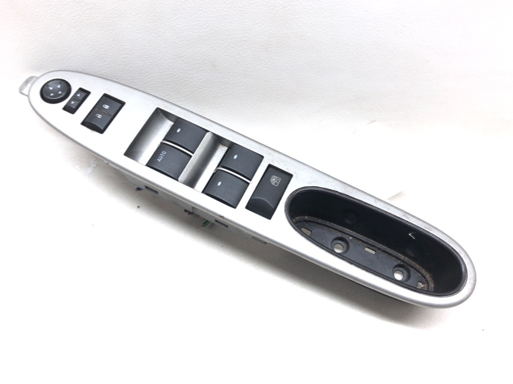 [STARK-457309] Interruptor de elevalunas Chevrolet Cobalt 2003-2022