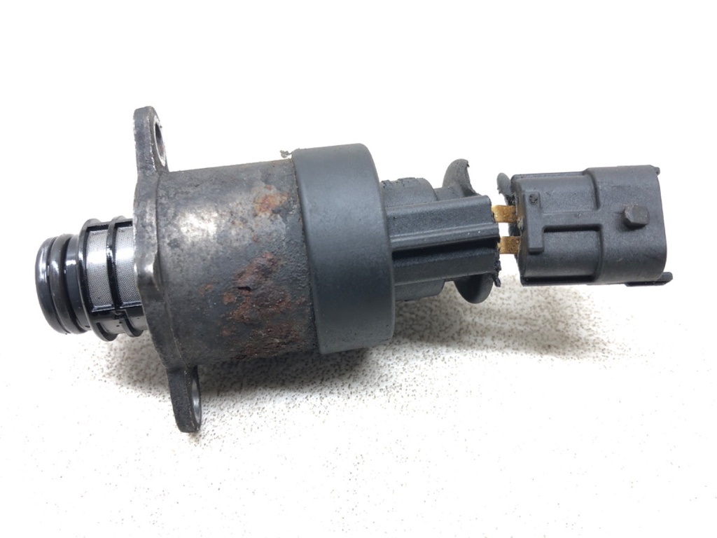 [STARK-459340] Regulador de presión de combustible HYUNDAI i30 Kombi (GD) 1.4 CRDi 66 kW 33100-2A600