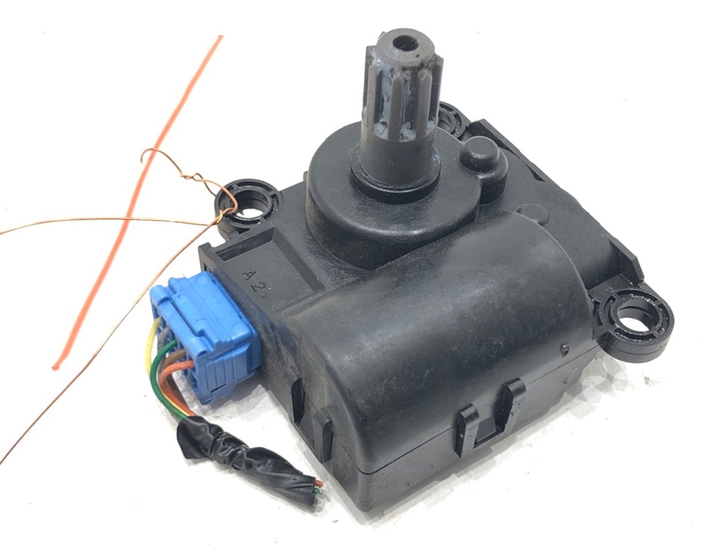 [STARK-619262] Resistencia de calefacción KIA Sportage III (SL) 2.0 CVVT 120 kW 2010-2022