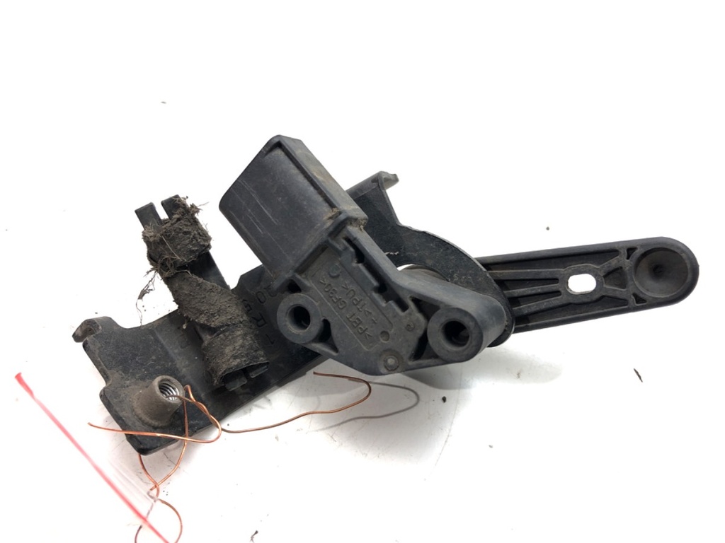 [STARK-636494] Sensor de nivel de xenón SEAT Arona (KJ7) 2017-2022