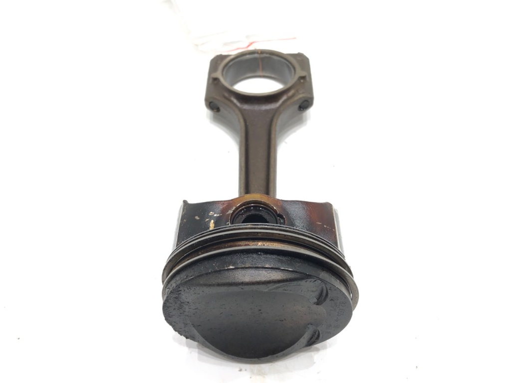 [STARK-650399] Pistón con biela Audi A4 B8 Avant (8K5) 1.8 TFSI 118 kW 2007-2012