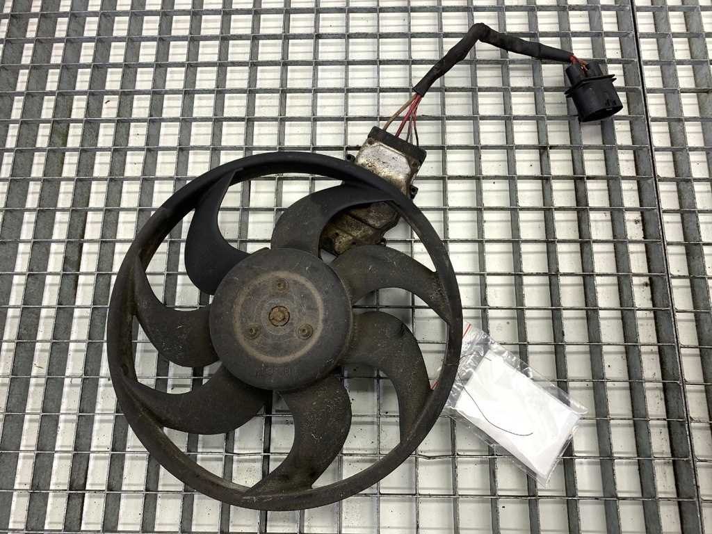 [STARK-724535] Ventilador de aire acondicionado Audi Q7 (4LB) 3.0 TDI quattro 2006-2008