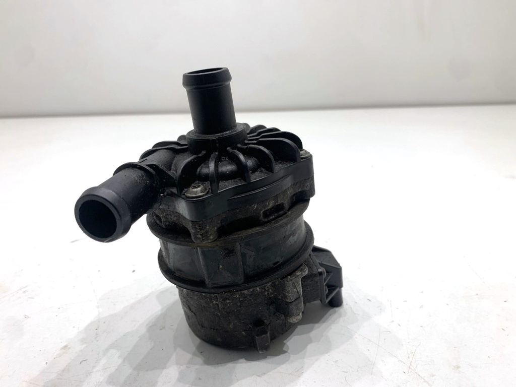 [STARK-893010] Bomba de agua adicional Audi A8 D4 (4H2, 4H8, 4HC, 4HL) 2009-2018