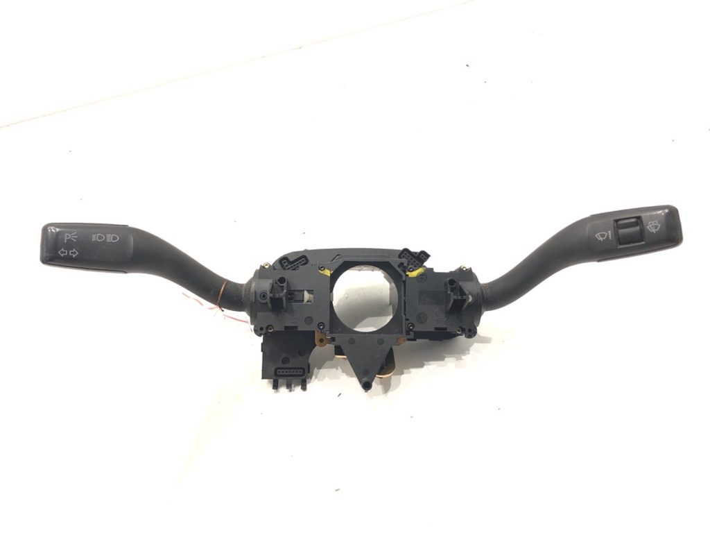 [STARK-583747] Combinado de luces AUDI A4 B6 (8E2) 2000-2005