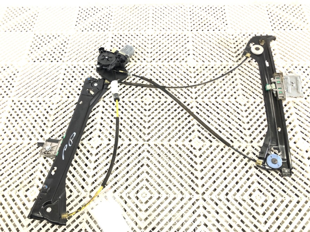 [STARK-709941] Elevador de ventana delantero derecho Audi TT (FV3, FVP) 2.5 RS quattro 294 kW 2016-2022