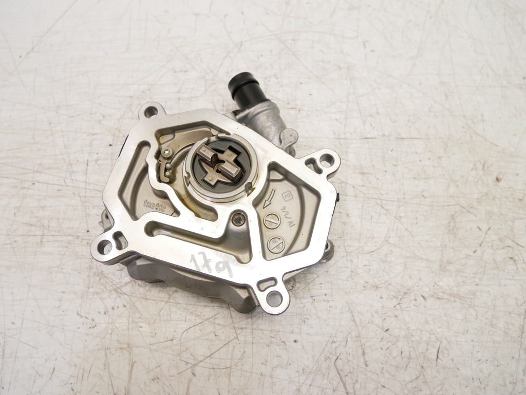 [MTD-405592] Bomba de vacío Mercedes CLA 250 C117 X117 2.0 gasolina M270.920 A2701800901