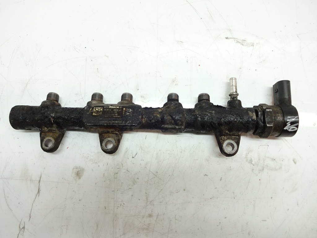 [MTD-329899] Rail de combustible BMW 2.0 B47C20A 0445214315