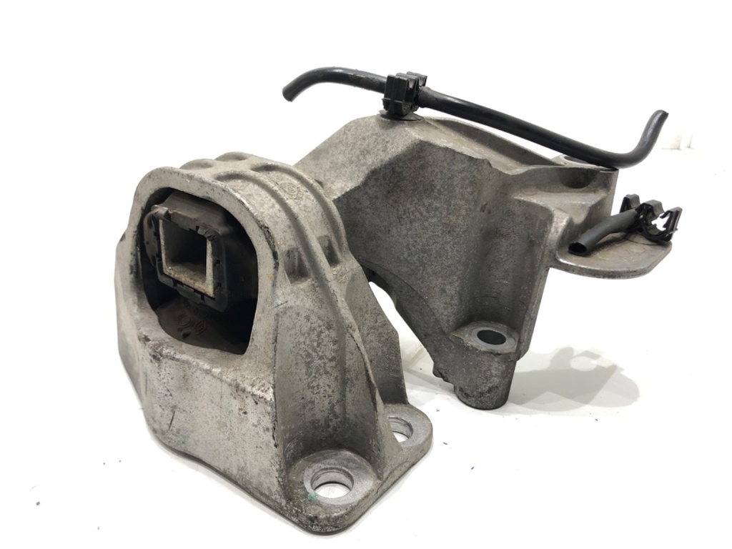 [STARK-662918] Soporte de motor izquierdo Dacia Duster (HS_) 1.6 16V 77kW 2010-2018