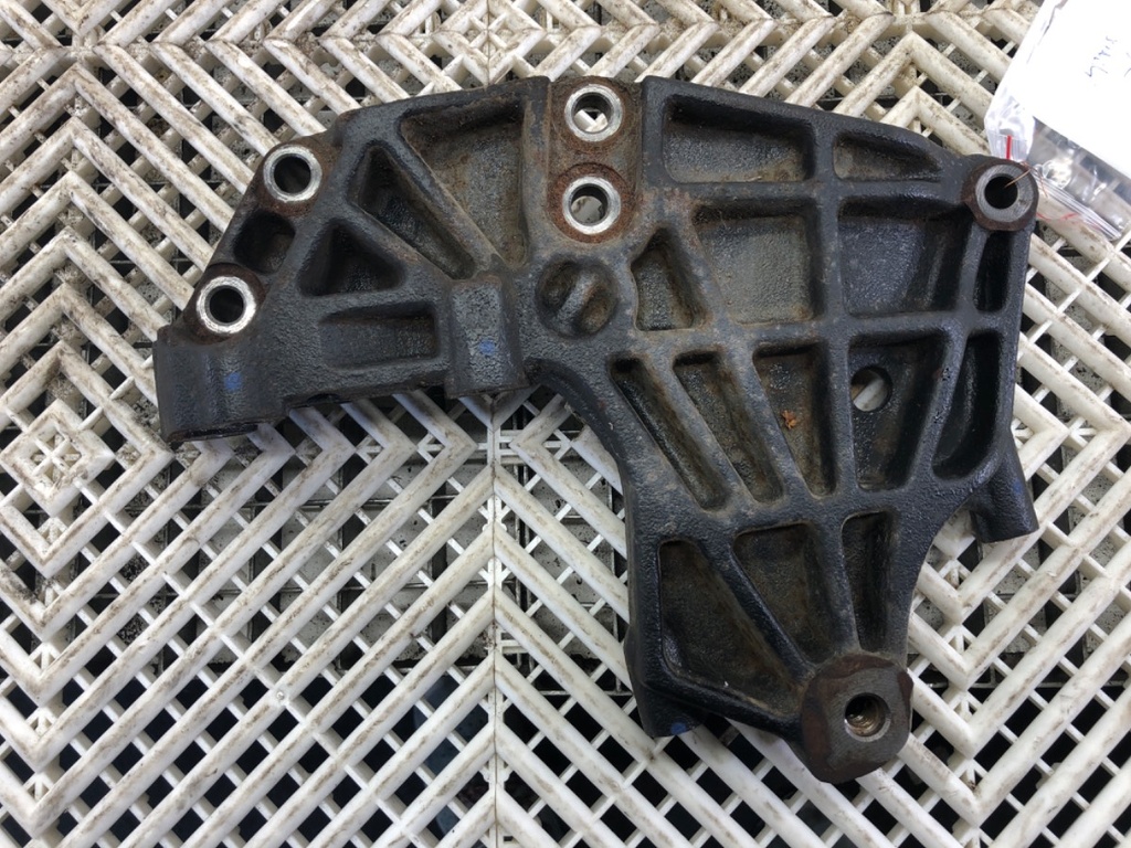 [STARK-689186] Soporte de motor NISSAN QASHQAI / QASHQAI +2 I (J10, NJ10, JJ10E) 2006-2014 2.0 dCi