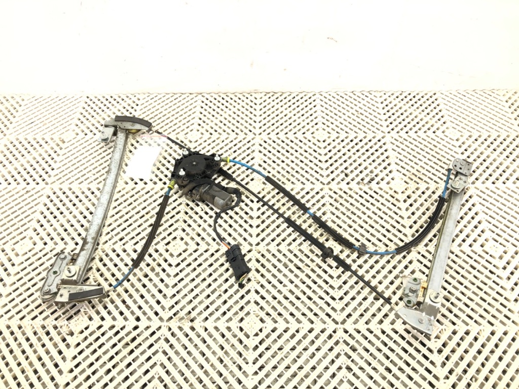 [STARK-696866] Elevalunas delantero derecho ALFA ROMEO GT (937) 1.9 JTD 2003-2010