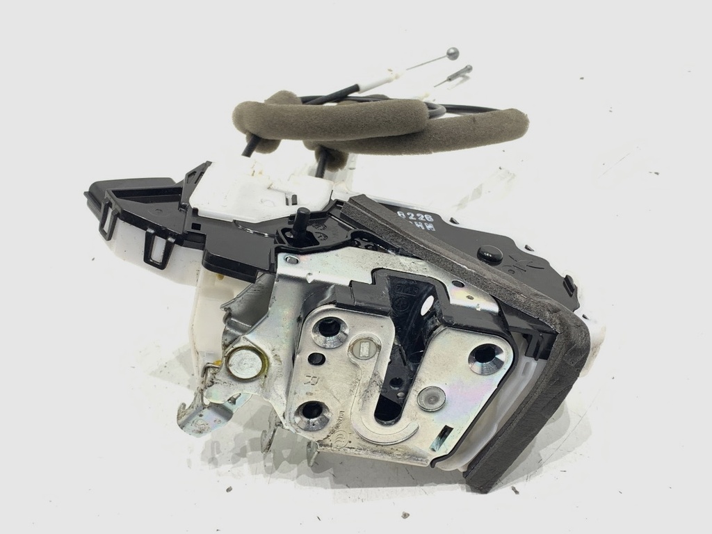 [STARK-704704] Cerradura de puerta trasera derecha Nissan X-Trail III (T32) 2013-2022