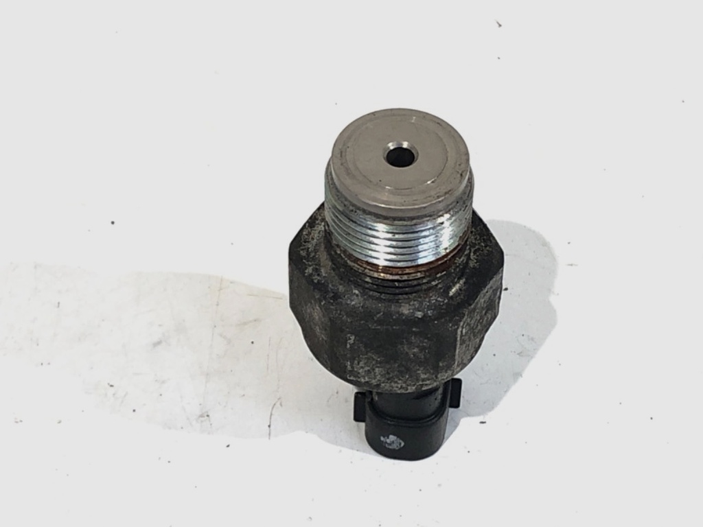 [STARK-712235] Sensor de presión de combustible Toyota Corolla Verso 2.2 D-4D 2005-2009