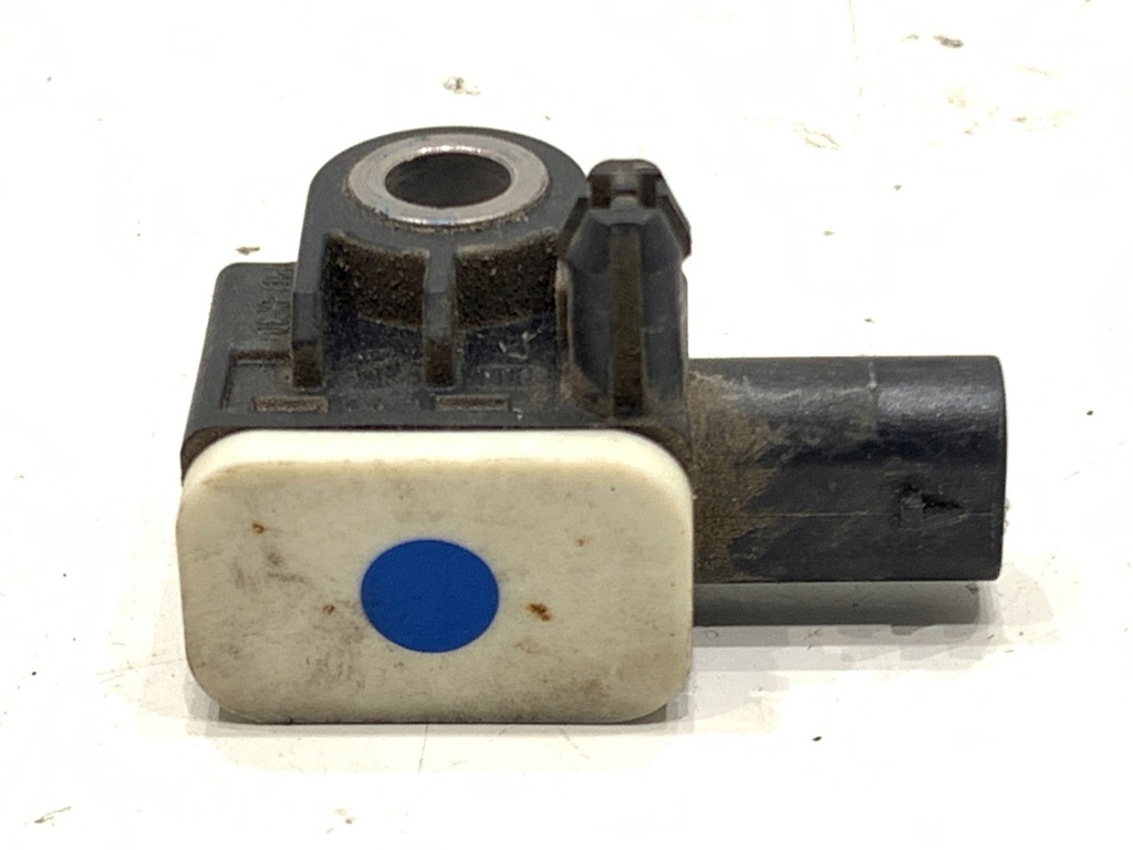 [STARK-741378] Sensor de impacto VW UP! (121, 122, BL1, BL2, BL3, 123) 2011-2022