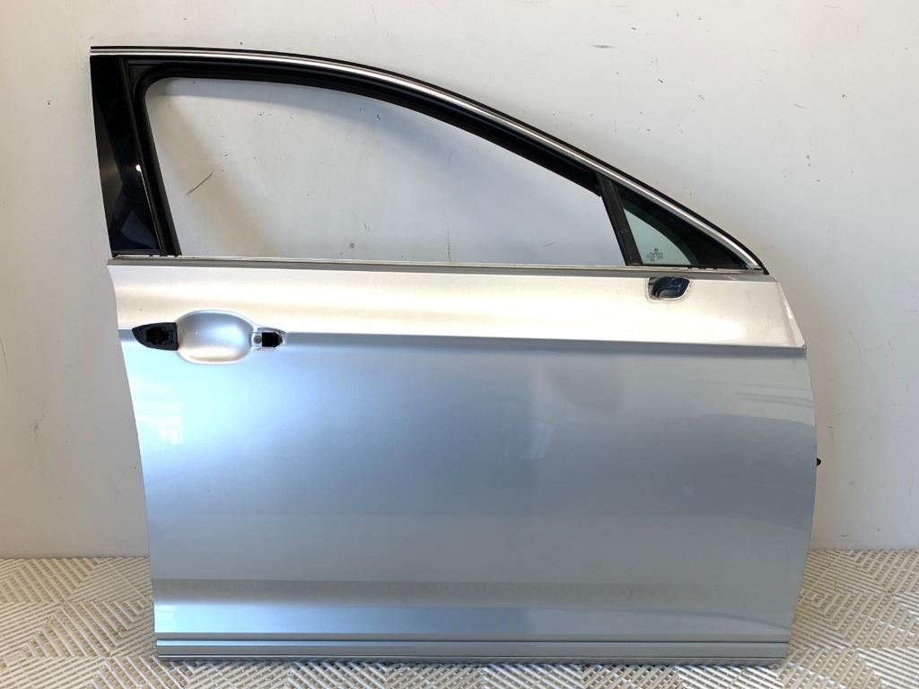[STARK-910579] Puerta delantera derecha VW Passat B8 Variant (3G5, CB5) 2014-2022