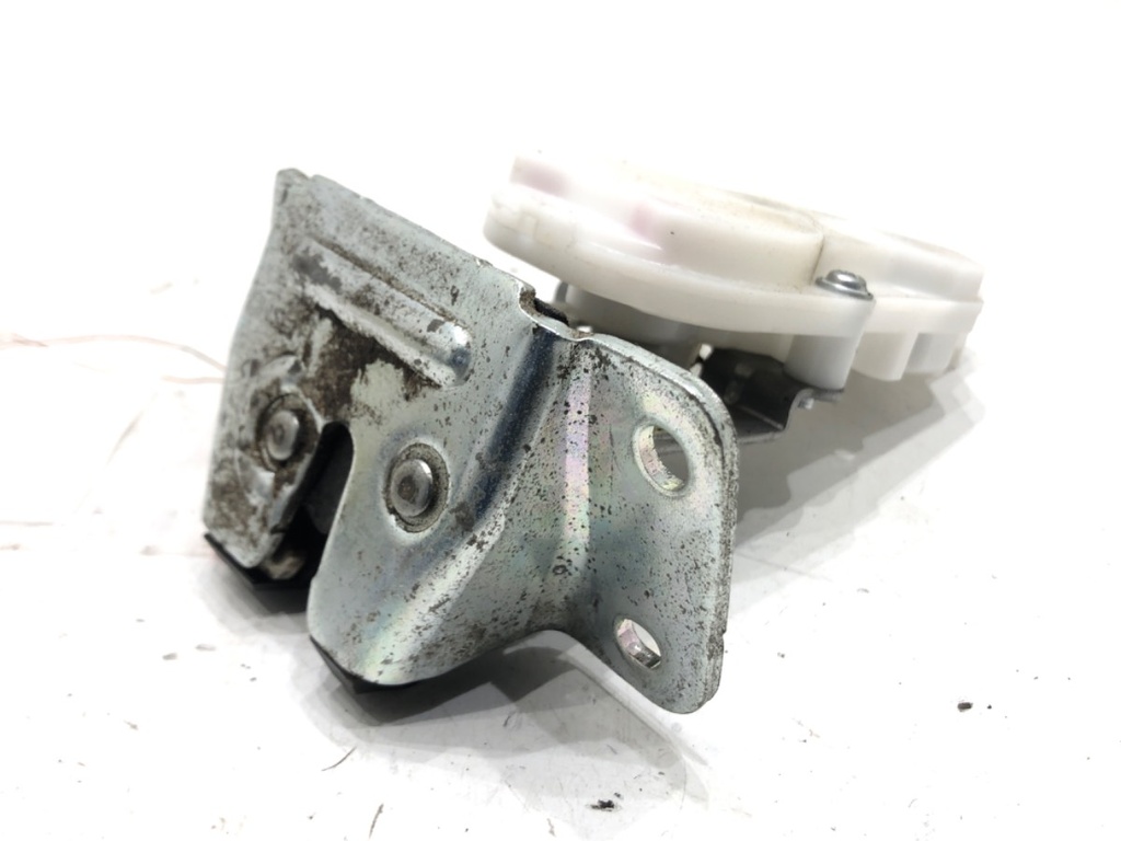 [STARK-671969] Cierre de portón trasero Mitsubishi Outlander II (CW_W) 2.4 4WD 125 kW 2006-2012