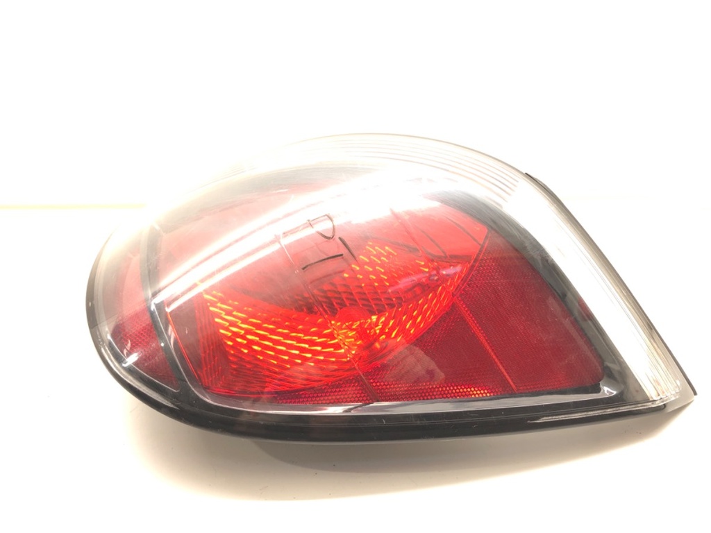 [STARK-681770] Piloto trasero derecho KIA Rio II (JB) 1.4 16V 2005-2011