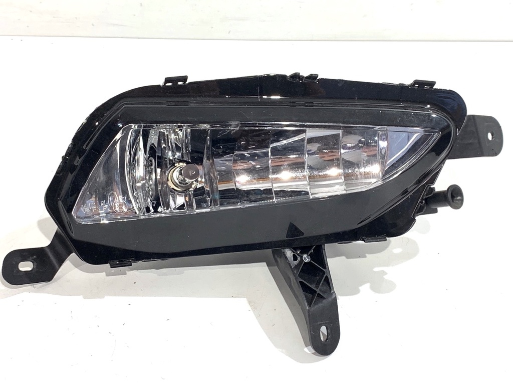 [STARK-784277] Faro delantero derecho halógeno OPEL ASTRA K (B16) 1.4 Turbo 110 kW 2015-2022