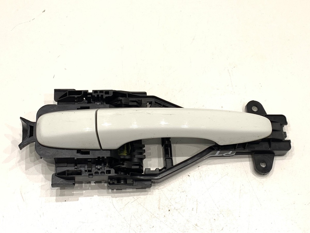 [STARK-789844] Manilla exterior derecha trasera VOLVO V40 liftback (525, 526) 2012-2022