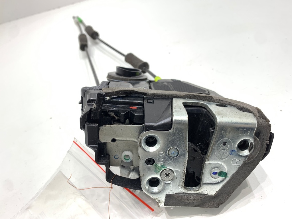 [STARK-797945] Cerradura de puerta trasera derecha Toyota Corolla sedán (_E21_) 2019-2022