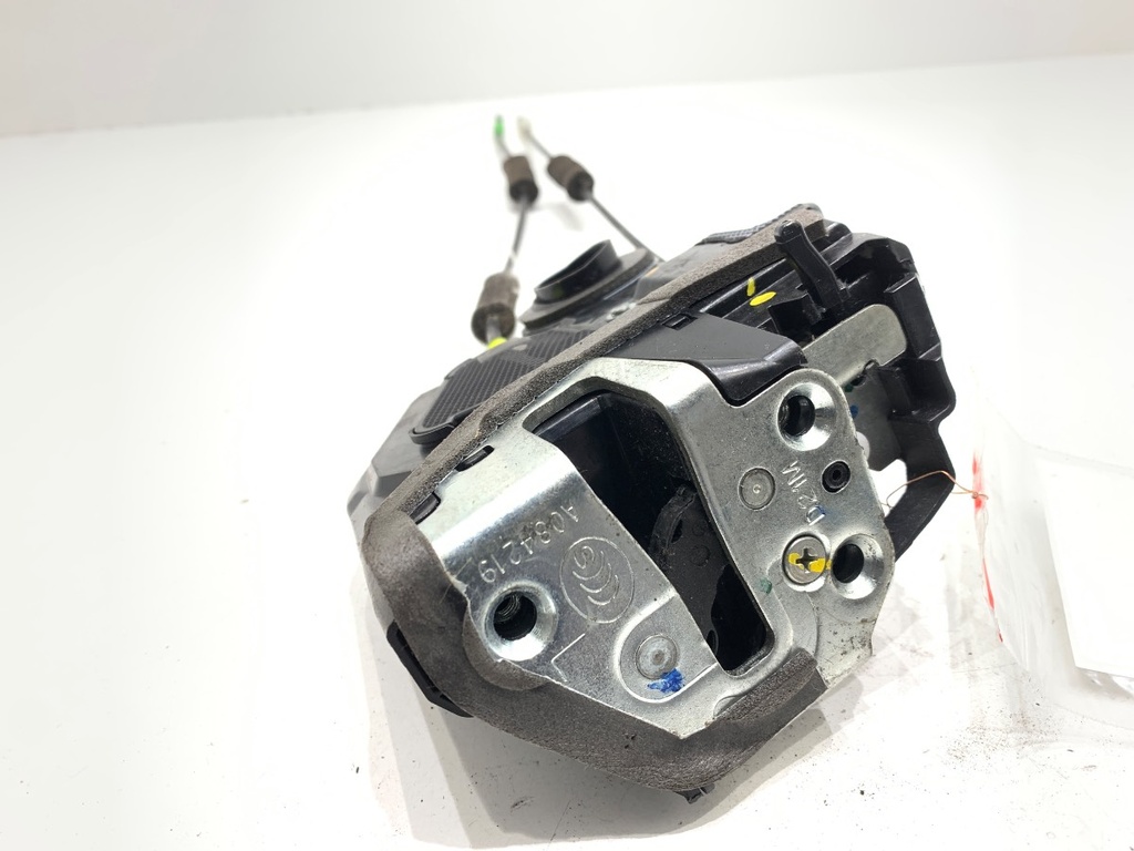 [STARK-797946] Cerradura de puerta trasera izquierda Toyota Corolla sedán (_E21_) 2019-2022